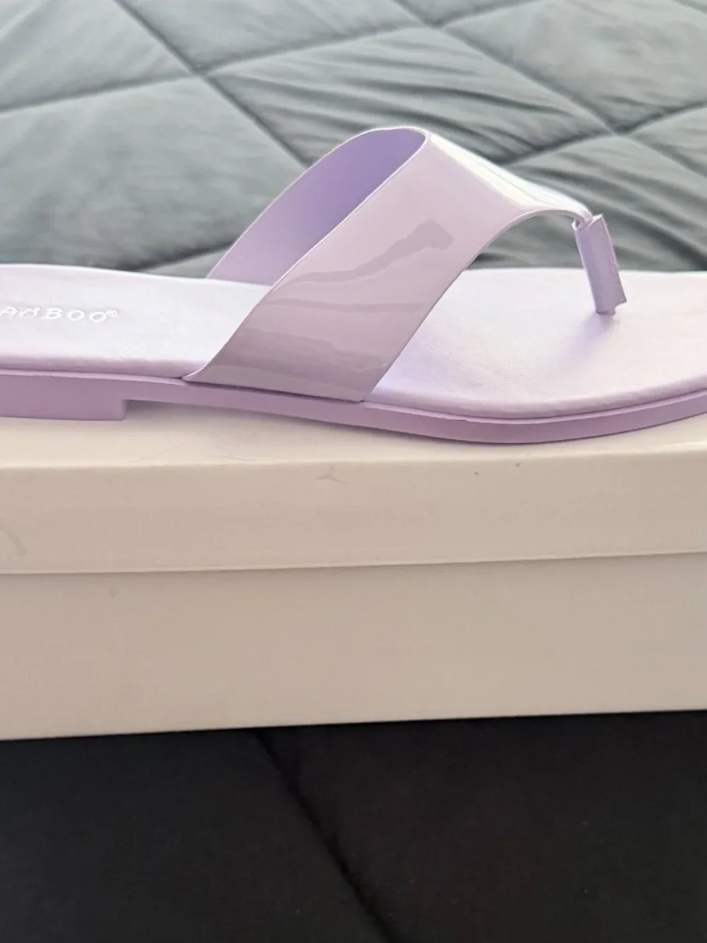 Bamboo Clue-22 Lavender Square Toe Thong Sandals w/ Box - Size 10